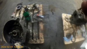 Развалился подшипник на пром валу делителя. всему конец!