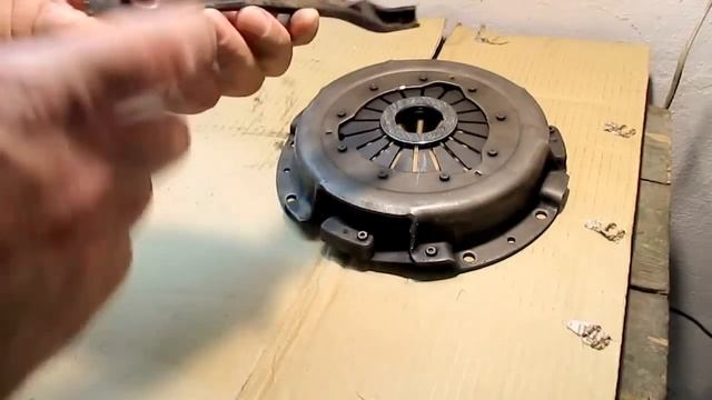 ПОЧЕМУ БУКСУЕТ,ВЕДЕТ СЦЕПЛЕНИЕ. ПЕРВЫЕ ПРИЗНАКИ!!! смотреть онлайн