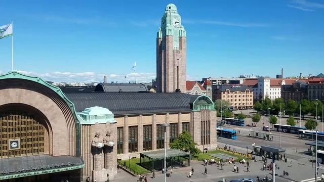 Helsinki railway station mid day timelapse смотреть онлайн