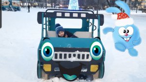 Едем на машине, летаем на самолете и гоняем на мотоцикле.