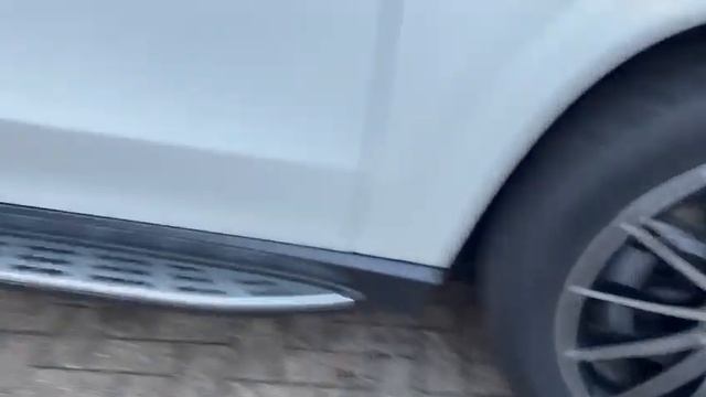 #22626 Mercedes Benz GLE Class GLE 400d 4Matic AMG Line Premium 2898CC, Automatic, 2022 смотреть онлайн