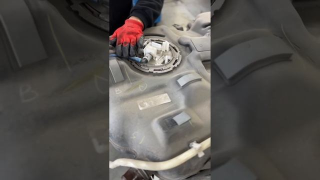 GLB Yakıt Pompası Değişimi ☑️ #car #mercedes #new #mercedesbenz #amg #maybach #M282 смотреть онлайн