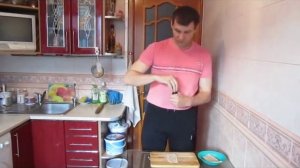 Насадка для ловли карася, леща из хлеба с чесноком.