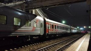 Поезд №680 Адлер - Владикавказ в ночном Краснодаре. Прибытие и отправление