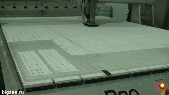 BIGZEE PRO ATC Cutting and engraving of plexiglas/ Резка и гравировка оргстекла