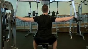 Обратные разведения в тренажере