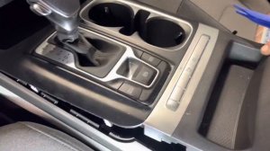 2022-2023 Kia Carnival- ￼How To Shift Into Neutral  With A Dead Battery Or Without A Key