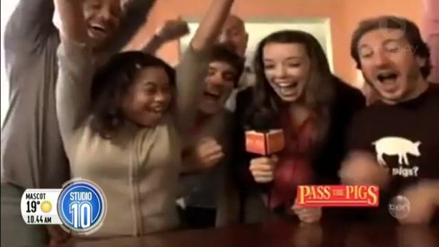 Pass the Pigs feature on Studio 10 смотреть онлайн
