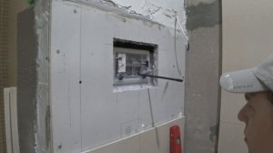 Как установить кнопку смыва на инсталяцию унитаза