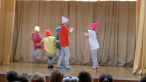 I`m Happy! Веселый танец школьников на день матери