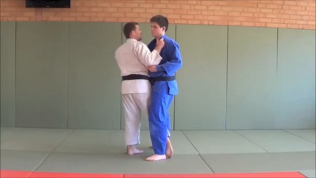 Ouchi Gari (Great Inner Reap) with Judo Black Belt Matt D'Aquino смотреть онлайн