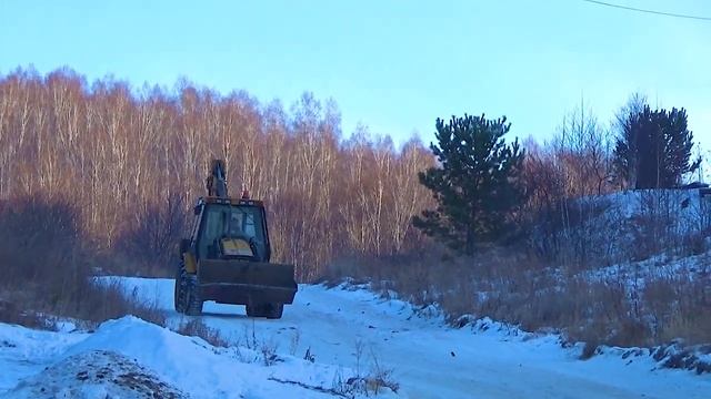 КАТЕРПИЛЛЕР!!! этот экскаватор погрузчик МОЖЕТ ВСЁ!!!