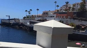 Playa Puerto de Santiago Tenerife Пляж Пуэрто  де Сантьяго На испанском острове Тенерифе (1)