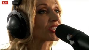 ЗВЕЗДЫ ПОЮТ БЕЗ ФОНОГРАММЫ ШОК