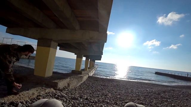 24 ЧАСА В ОТЕЛЕ | ХАЛУПА 3 | НАШЛИ ПЕЩЕРУ | ПРОНИКЛИ НА ЗАКРЫТЫЙ ПЛЯЖ смотреть онлайн