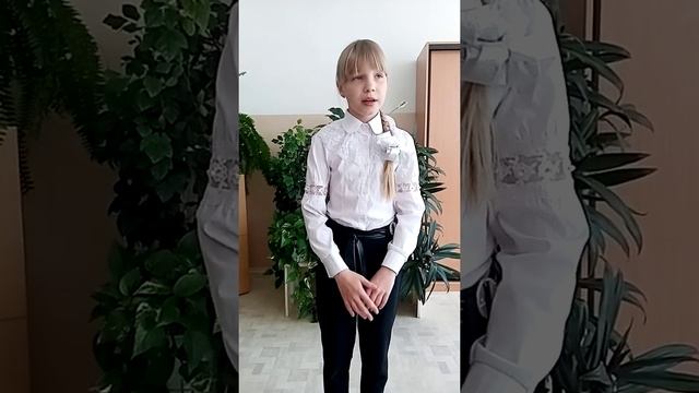 Майзингер Виолетта, Отрывок из сказки Г. Х. Андерсена "Свинопас" смотреть онлайн