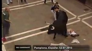 Ужас!!! Быки разодрали десятки людей