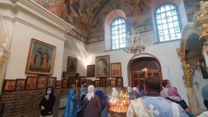 Крым.Симферополь.Свято-Троицкий собор и Петро-Павловский собор.