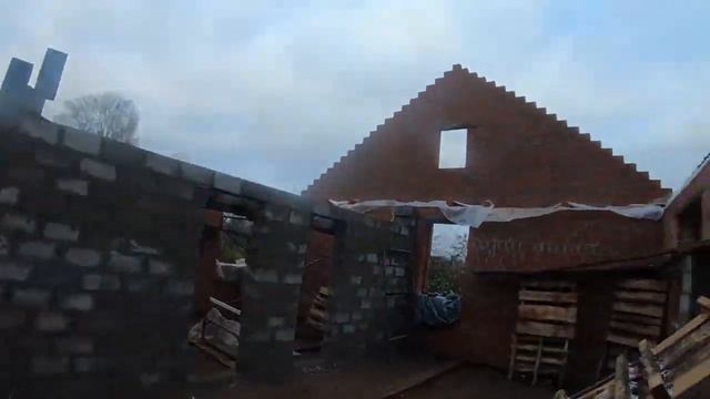 Кладка из кирпича частного дома