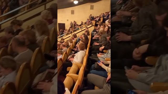 Екатеринбург. Театр Драмы? "Служебный роман". 01.04.22. смотреть онлайн