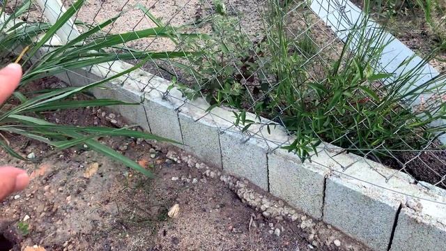 Como cercar a CHÁCARA com TELA ALAMBRADO de mourões de concreto | DEFEITOS Construtivos | EP-01 смотреть онлайн