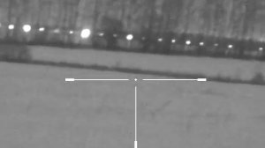 Прицел Юкон фотон 4.5×42s луна за облоками.