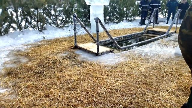 ПРОСТАЯ ЖИЗНЬ// СХОДИЛИ В ХРАМ  И ПОСЕТИЛИ  ПРОРУБЬ смотреть онлайн