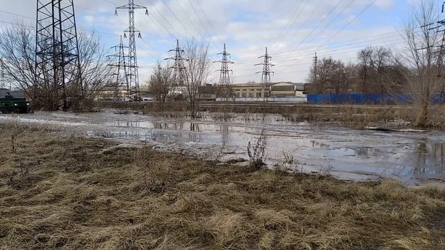 Самодельный гусеничный вездеход ФИЛИН. Первые водные процедуры!!! смотреть онлайн