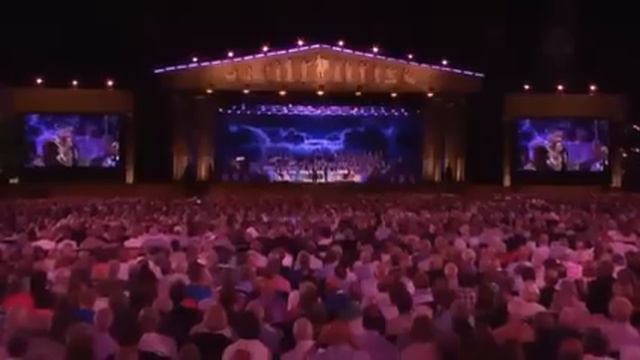 Andre Rieu with Jermaine Jackson Live In Maastricht 2013 Smile English смотреть онлайн