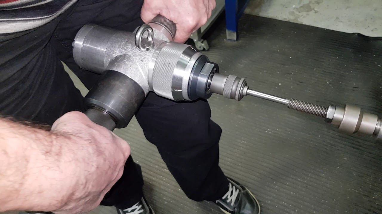 начало испытаний новой вальцовочной машины с автоматическим контролем крутящего момента смотреть онлайн