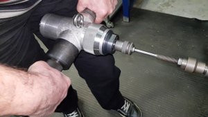 начало испытаний новой вальцовочной машины с автоматическим контролем крутящего момента