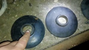 Как поменять прокладки под пружины от рено симбол 2002 года...