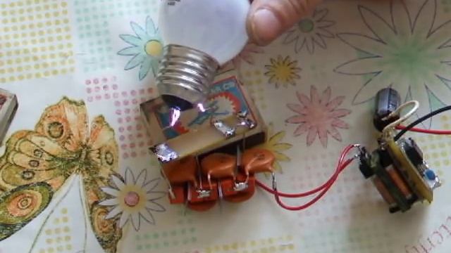 Мощный шокер на 555 таймере смотреть онлайн