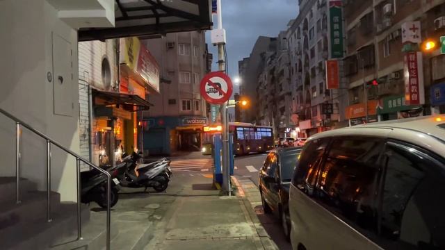 大都會客運 685路 往麟光新村 德行東路通過(725-FR) смотреть онлайн