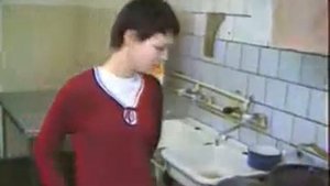 Кастрюля на голове.Розыгрыш)