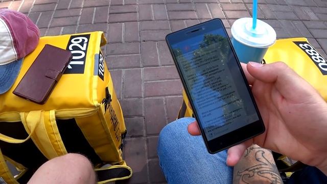 Яндекс ЕДА ? ПЕРВЫЙ ДЕНЬ НА РАБОТЕ ? реальные зарплаты смотреть онлайн