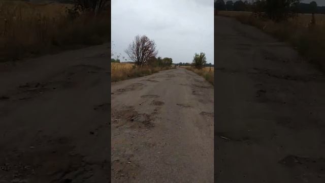 Разбитые дороги Украины на мотоцикле баджаж боксер. смотреть онлайн