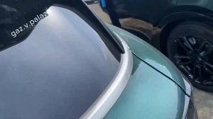 voyah Free 2024 зелёный на тёмном салоне