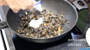 Шампиньоны в сметанно-сливочном соусе. Рецепт грибов. Простой рецепт.
