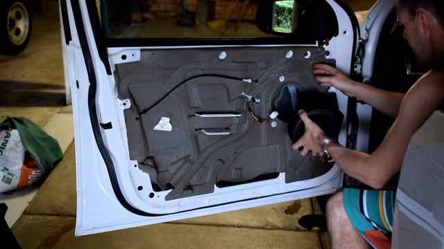 Ford Falcon FG Speaker смотреть онлайн