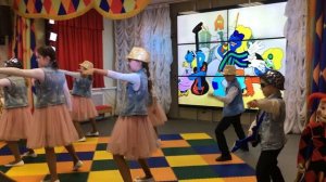 Мы к вам заехали на час