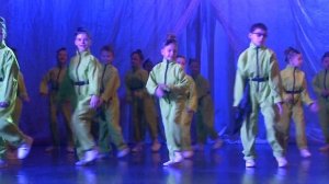 Младшая группа Образцового хореографического ансамбля "Шик" - "Прекрасное далеко"