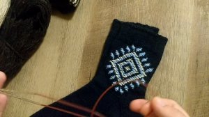 Носочная коробочка. Октябрь 2022. 3 пары носочков. Хеликс. Роозитуд. Двойной бумеранг.