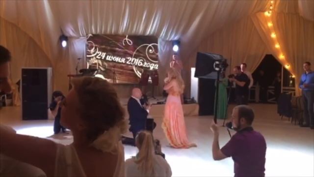 Последствия букета невесты, пойманного на пятой свадьбе подряд смотреть онлайн