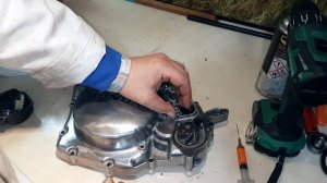 Complete Engine Restoration | HONDA CRM 250 | Part 4 Clutch, Oil & Water Pump Assembly