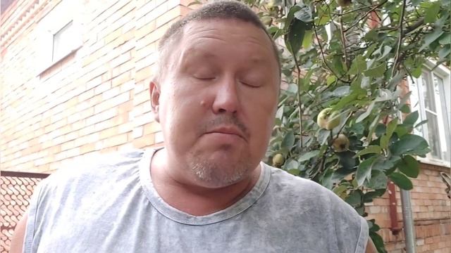 Блогер Краснодара ВЗОРВАЛ  Ютуб ! ЧТО С НИМ ? СРОЧНО СМОТРЕТЬ! Жизнь в деревне...