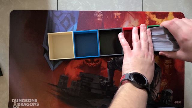 Ultra Pro Land Station for Magic the Gathering смотреть онлайн