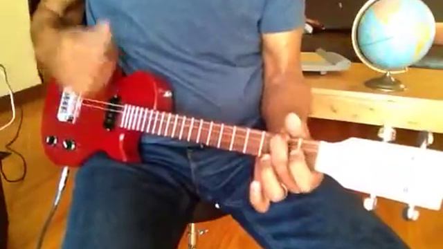 Jupiter Creek Music Australia Solid Body Les Paul Electric Baritone Ukulele смотреть онлайн