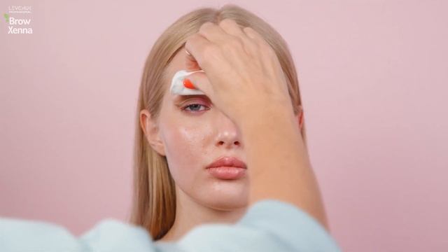 ЛАМИНИРОВАНИЕ БРОВЕЙ вместе с BrowXenna® смотреть онлайн