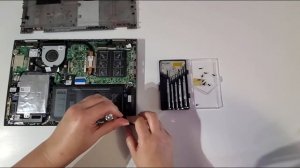Replacing the battery for a Dell Inspiron 13 5000 Series.  Part 1